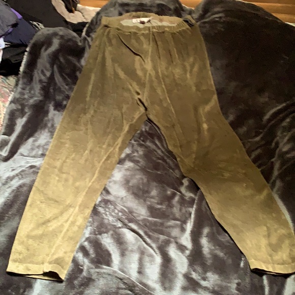 Kar•a•van size medium army green stretch - Picture 1 of 5